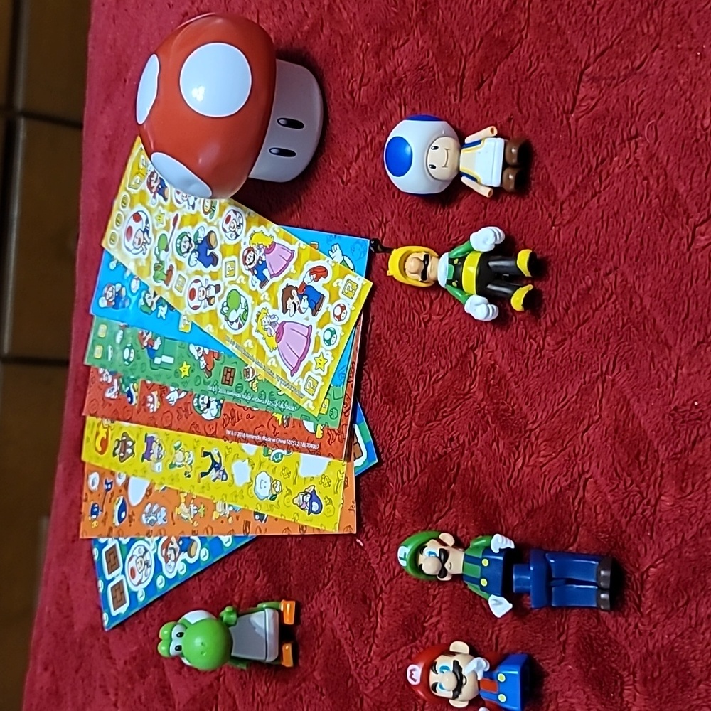 Lot of 13 Super Mario Bros Nintendo Items